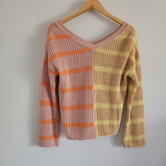 American Eagle stripped v- neck knit sweater - Picture 7 of 10